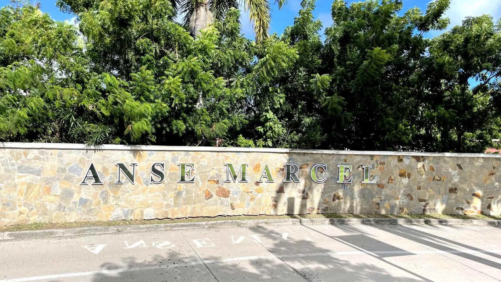Studio Cosy A Anse Marcel Avec Terrasse Et Climatisation - Fr-1-734-47 Apartment